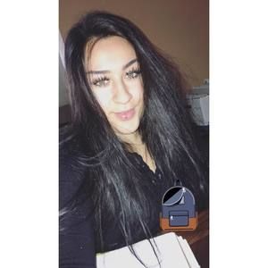 Meet your Posher, Natividad