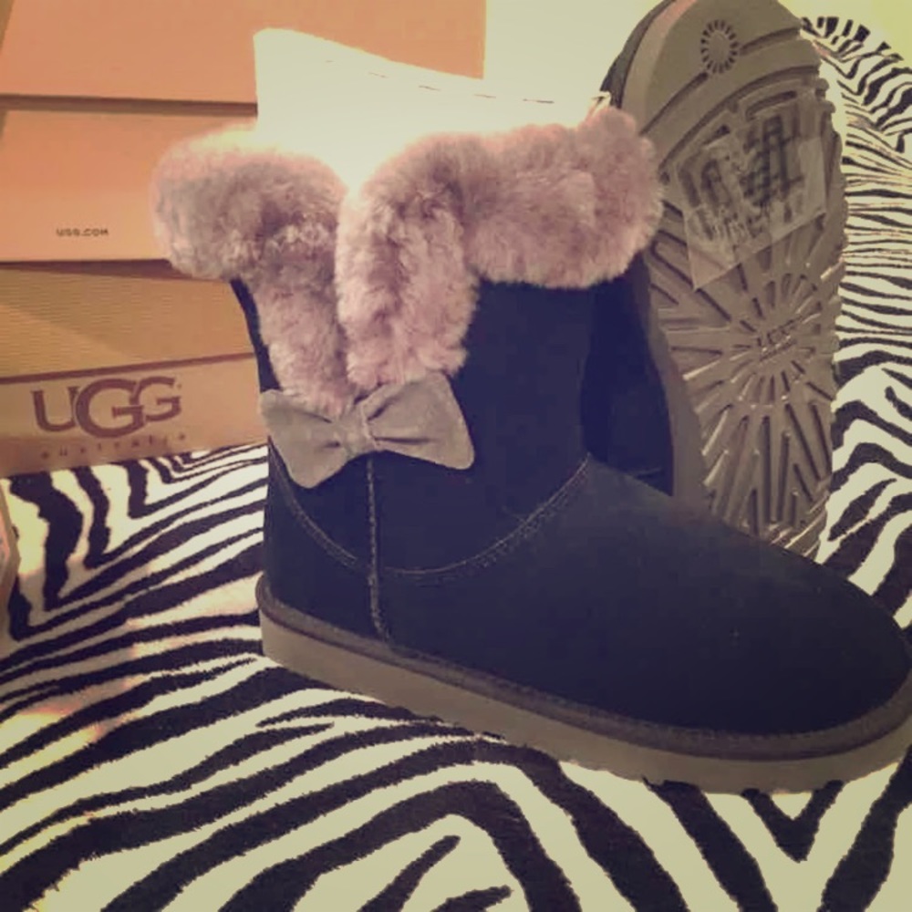 REDUCED NEW UGG KOURTNEY BOW BOOT