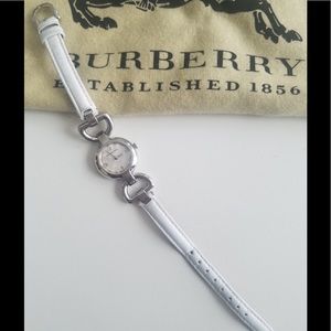 💥On Sale💥 Burberry watch
