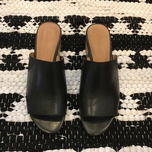 Madewell Devon Leather Mules sz 8 worn once