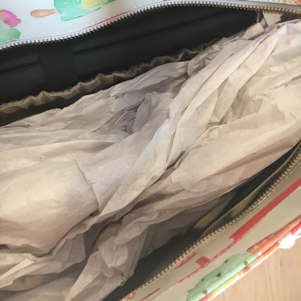 NWT - Kate Spade Diaper Bag - Super Cute! - Picture 6 of 6