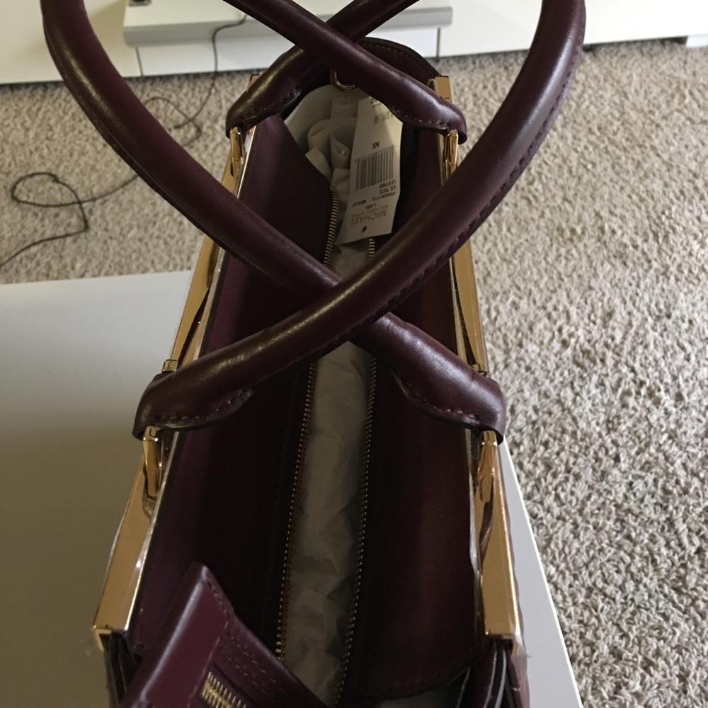 Brand New MICHAEL KORS LG TOTE 👜 LEATHER - Picture 3 of 5