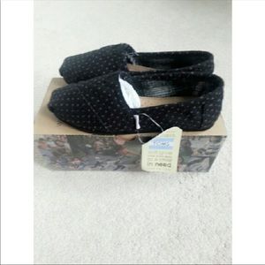 New Toms Flats