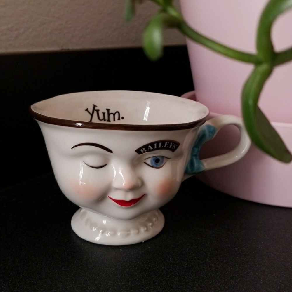 Unique and Adorable Vintage Bailey's Teacup
