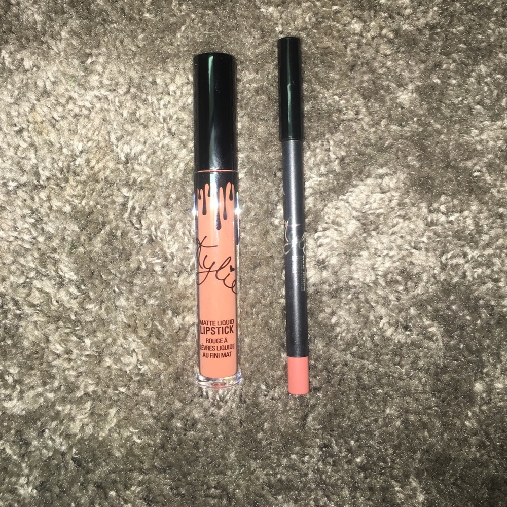 Kylie Cosmetics Dirty Peach Authentic Lip Kit