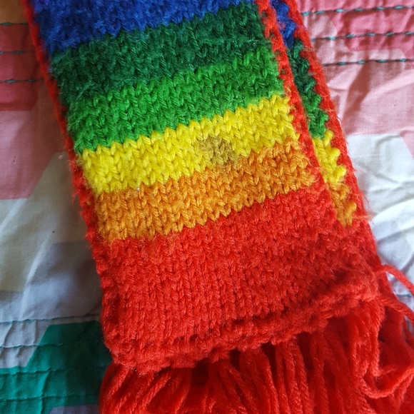 VINTAGE RAINBOW SCARF • HAND KNIT - Picture 5 of 5