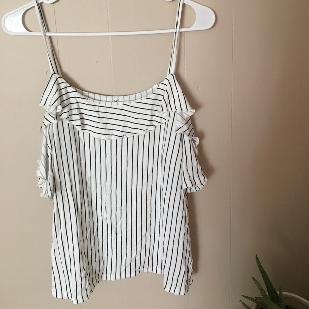 • AE cold shoulder stop •