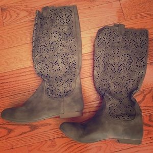 Boots laser cut print