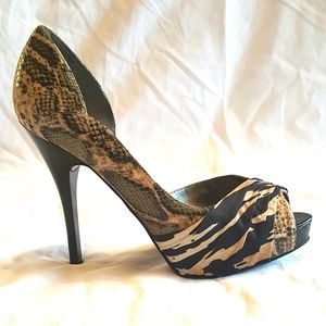 Guess Hedley Heels