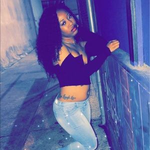 Meet your Posher, Nikesha