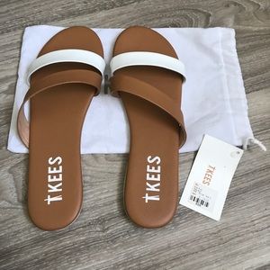 Neutral strappy sandals