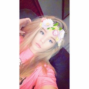 Meet your Posher, Selena