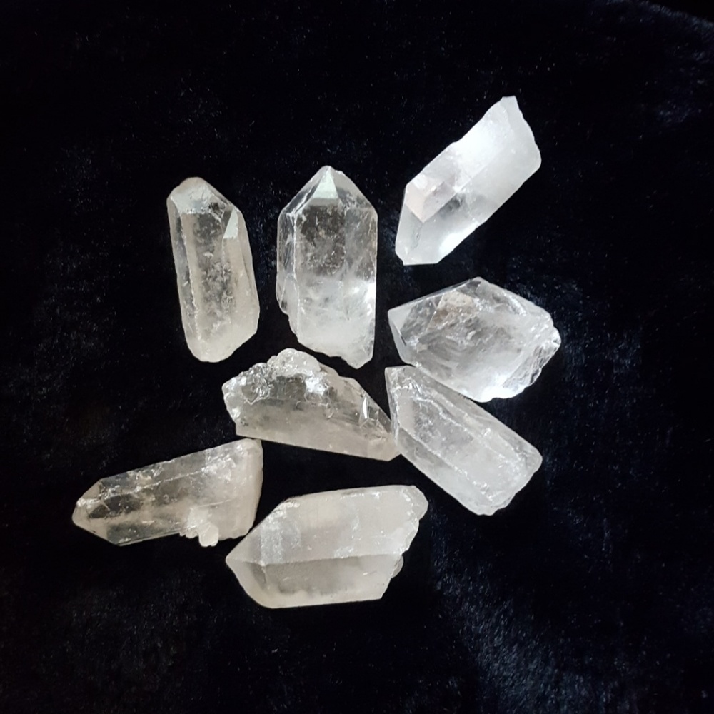 Natural rough crystal quartz
