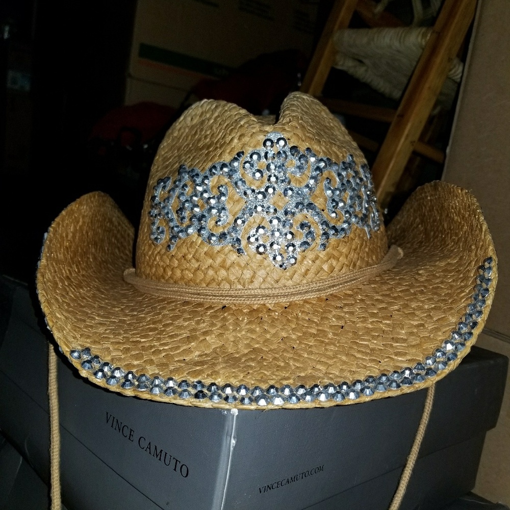 Straw 🤠 Cowgirl Hat with Rhinestones