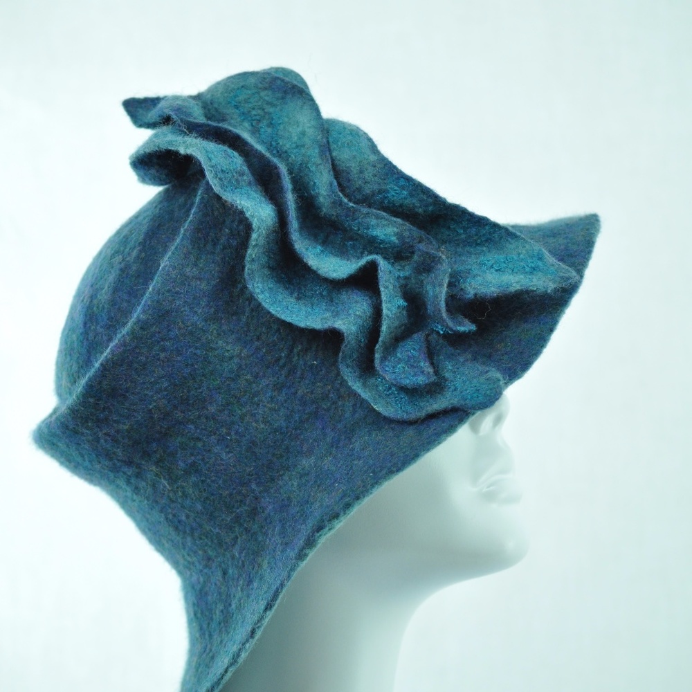 green cloche  hat, hand-made,