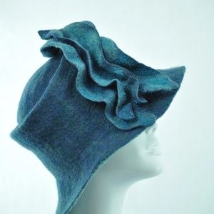 green cloche  hat, hand-made,
