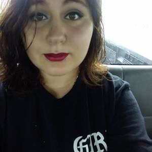 Meet your Posher, Lucy