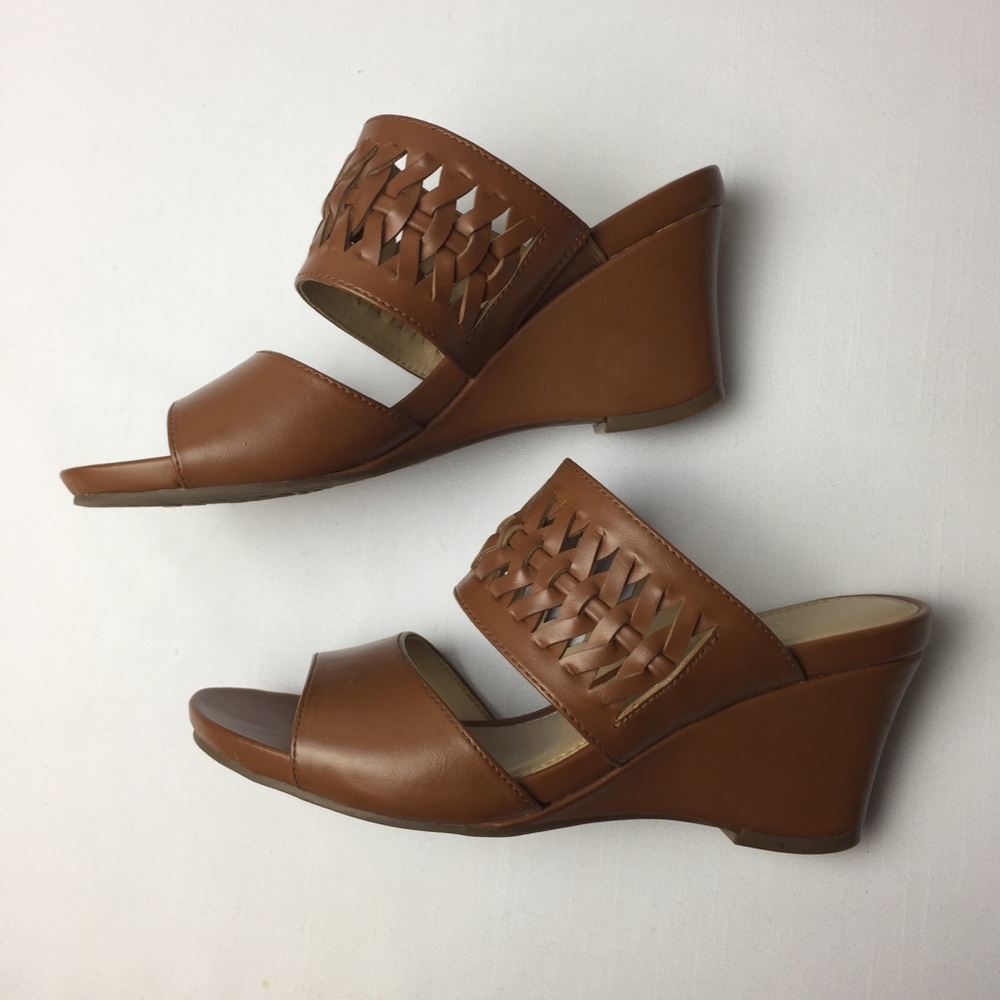 🔥NATURALIZER Tan Leather Wedge Sandals Size 8.5 - Picture 3 of 5