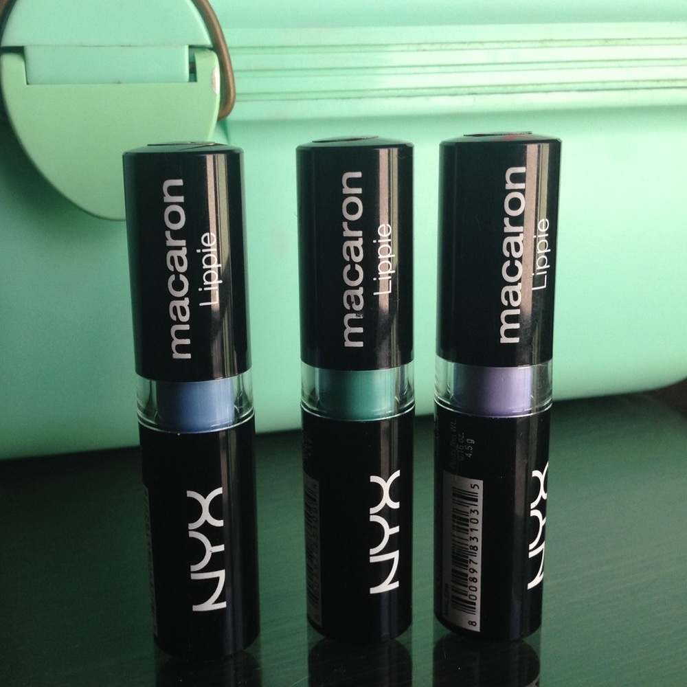 Pastel lipstick bundle - Nyx Macaron lippies
