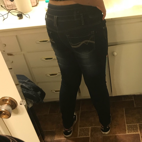 Custom painted geometric design pastel color jeans - Picture 3 of 6