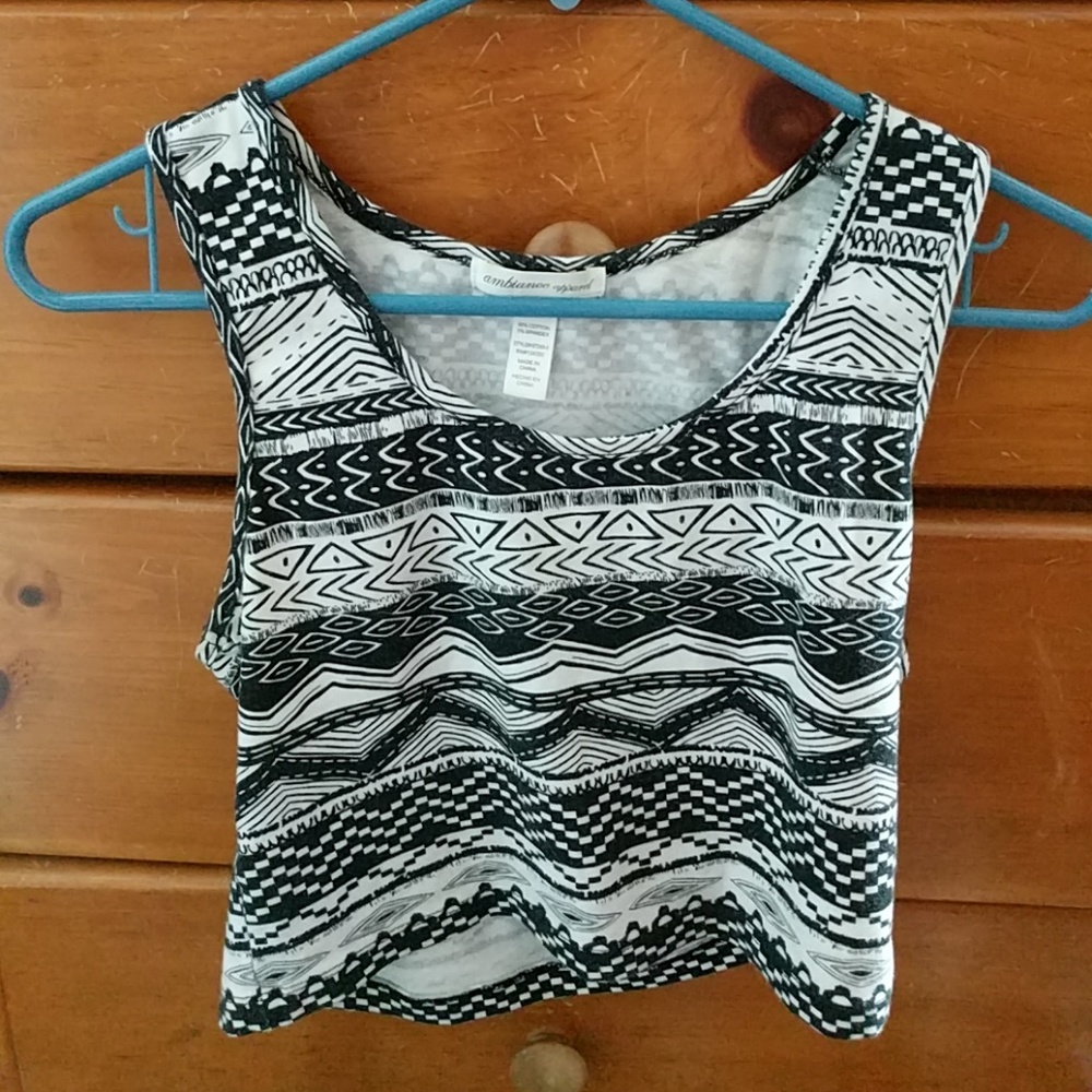 Tribal crop top tank - Picture 2 of 3