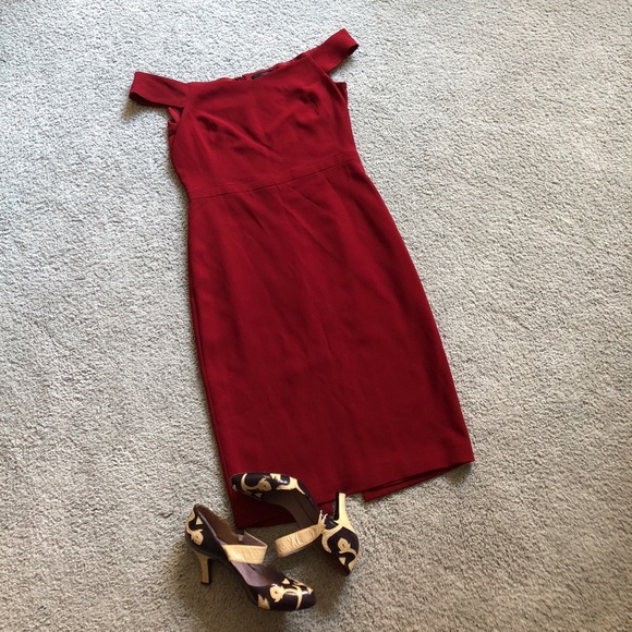 Gucci Dresses & Skirts - GUCCI red off the shoulder pencil dress s12-14 NWT