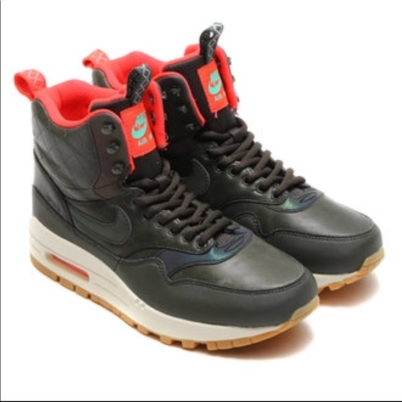 NWT Nike Air Max1 Mid Sneakerboot Reflective WMNS - Picture 2 of 7