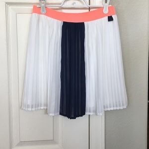Tommy Hilfiger white and blue girl's skirt