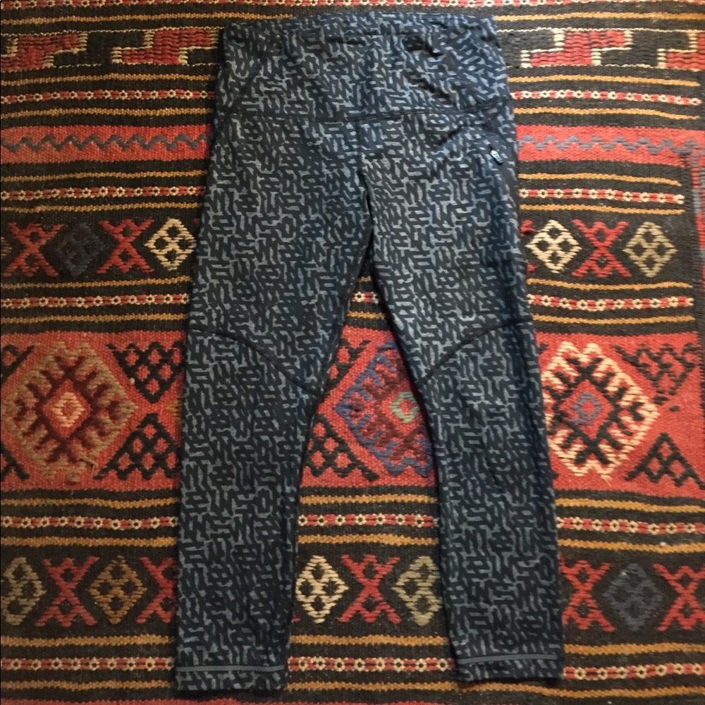 Lululemon “Speed Up Tight”