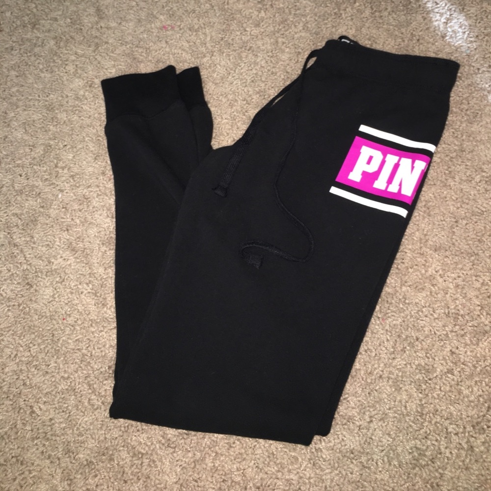 VS PINK Gym Pant in Black