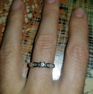 1950s Vintage 12kt White Gold Diamond Ring