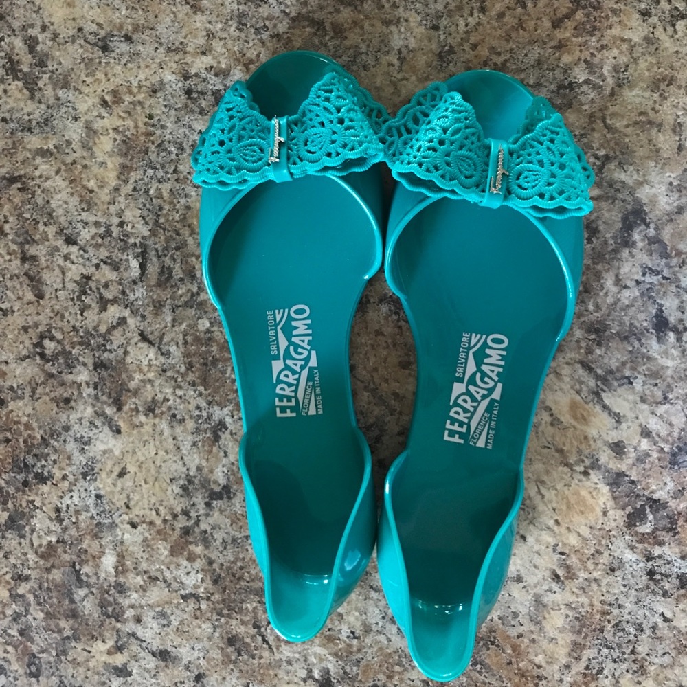 🔥🔥BIG SALE🔥🔥Salvatore Ferragamo jelly shoe !!!