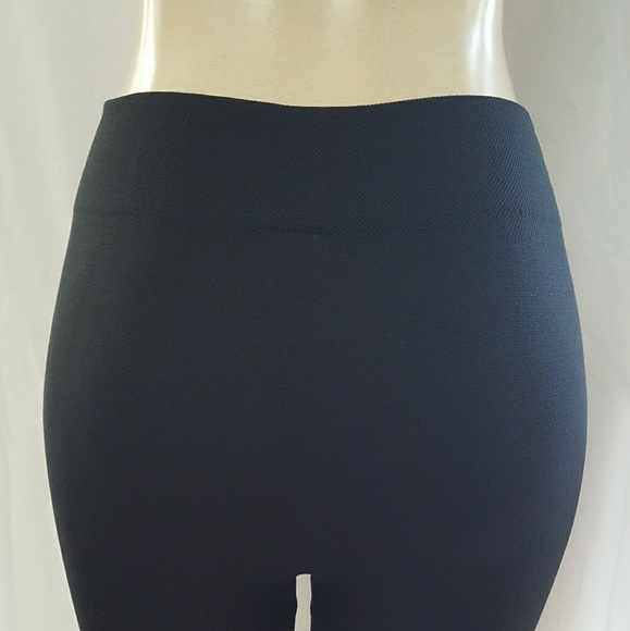 New Black leggings - Picture 3 of 4