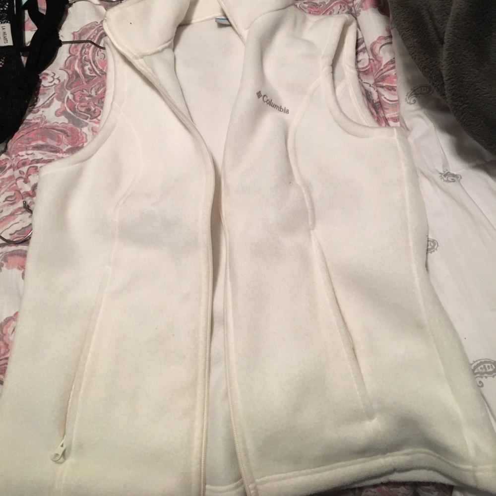 Columbia vest