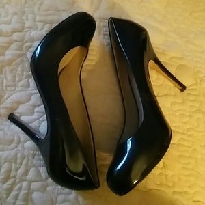 SOLD! JOAN & DAVID Black Patent Pumps 7M