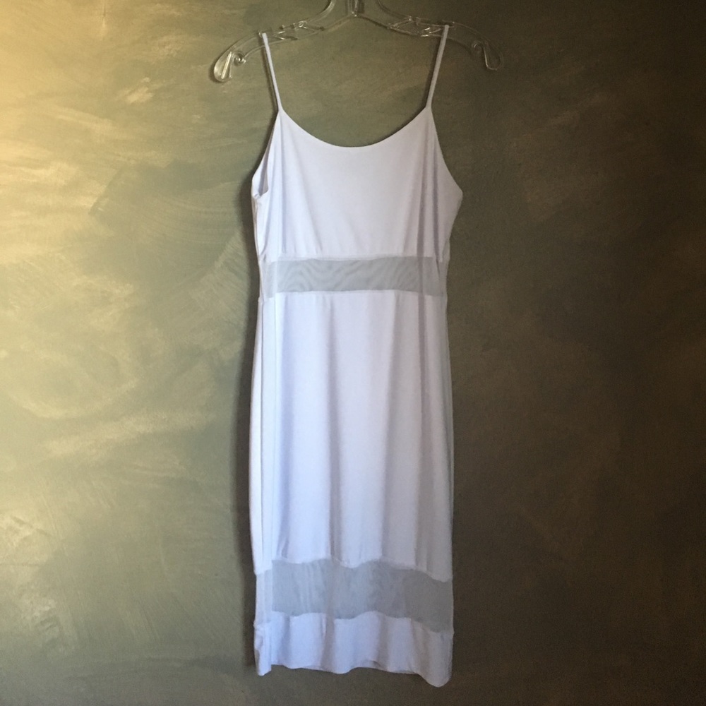Fashion Nova White bodycon dress 👗