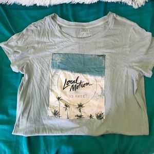 ✨NWOT✨ Local Motion t-shirt