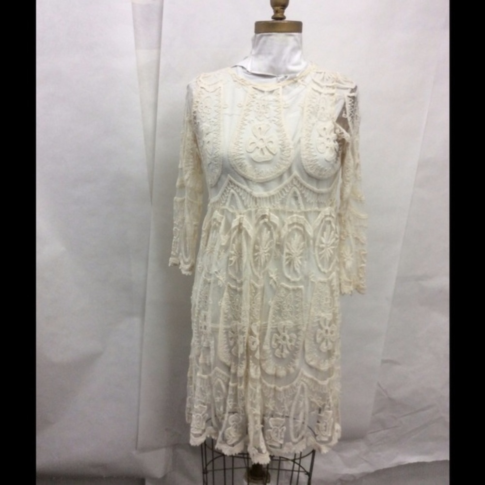 Free People cream open back vintage lace dress New