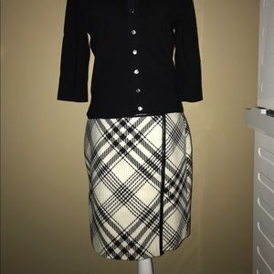 WHBM Wool Blend Skirt Perfect for Fall 🍃