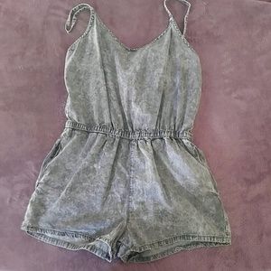 Forever 21 grey romper