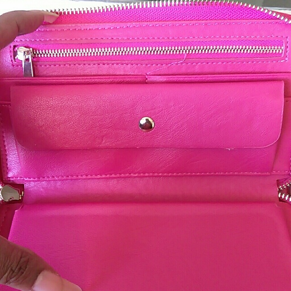 Hot Pink Wristlet - Picture 4 of 5