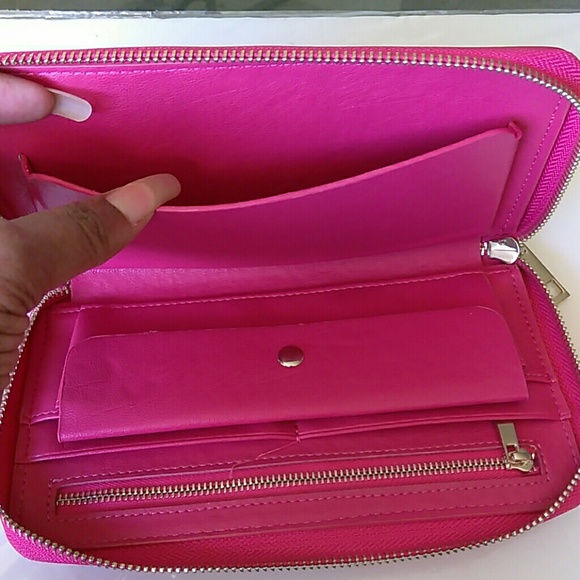 Hot Pink Wristlet - Picture 5 of 5