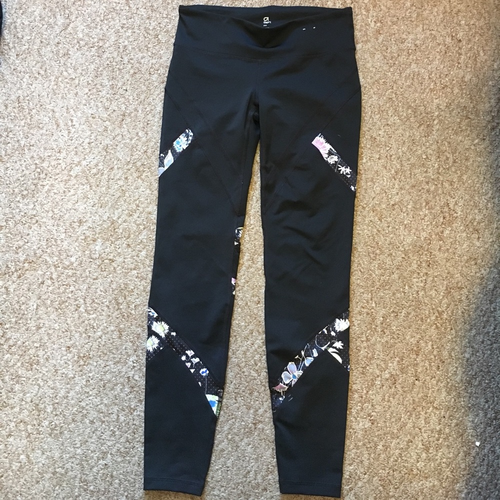 Never worn gap mesh leggings