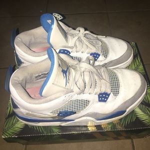 Air Jordan 4 military blue