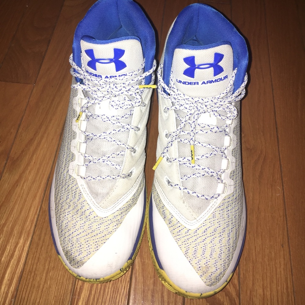Steph Curry (under armour)