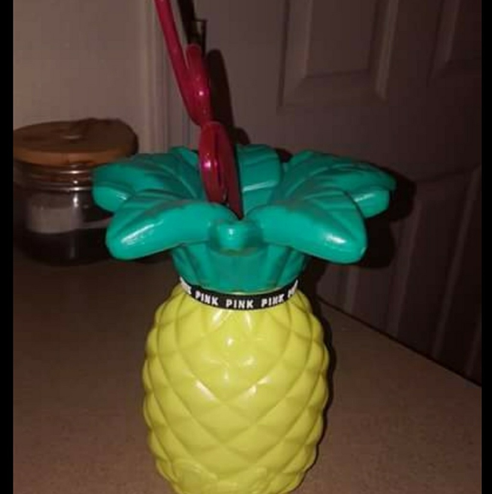 Pineapple cup
