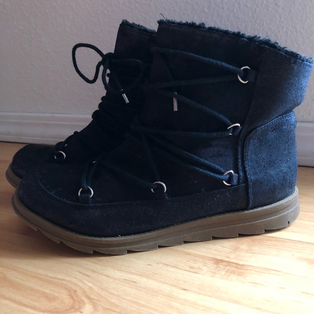 Bearpaw Cold Weather / Winter Snow Boots