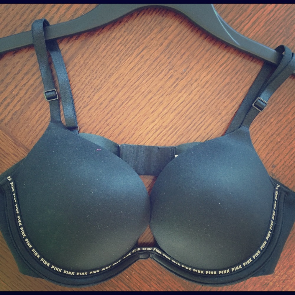 VS Black Heartbreaker Push Up Pigeonnant Bra NWOT