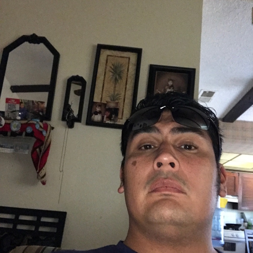 Meet your Posher, Moises