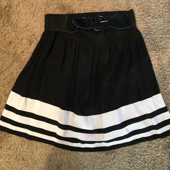 Maurices Dresses & Skirts - NWT Cute black and white skirt